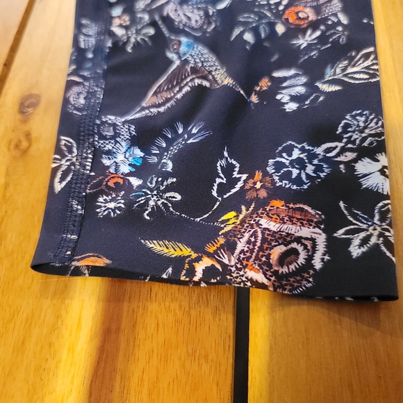 NWOT Lucas Hugh leggings - Picture 8 of 9